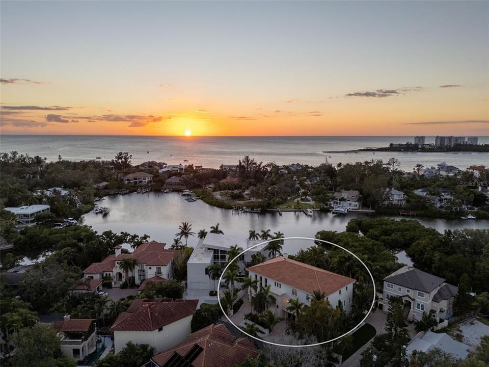 For Sale: $5,499,000 (6 beds, 5 baths, 7099 Square Feet)