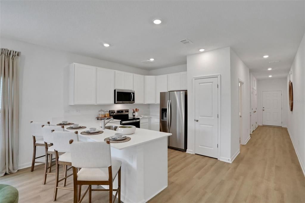 В аренду: $1,745 (4 спален, 2 ванн, 1554 Квадратных фут)