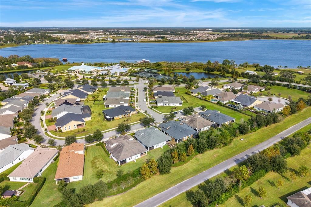 Activo con contrato: $289,900 (2 camas, 2 baños, 1346 Pies cuadrados)