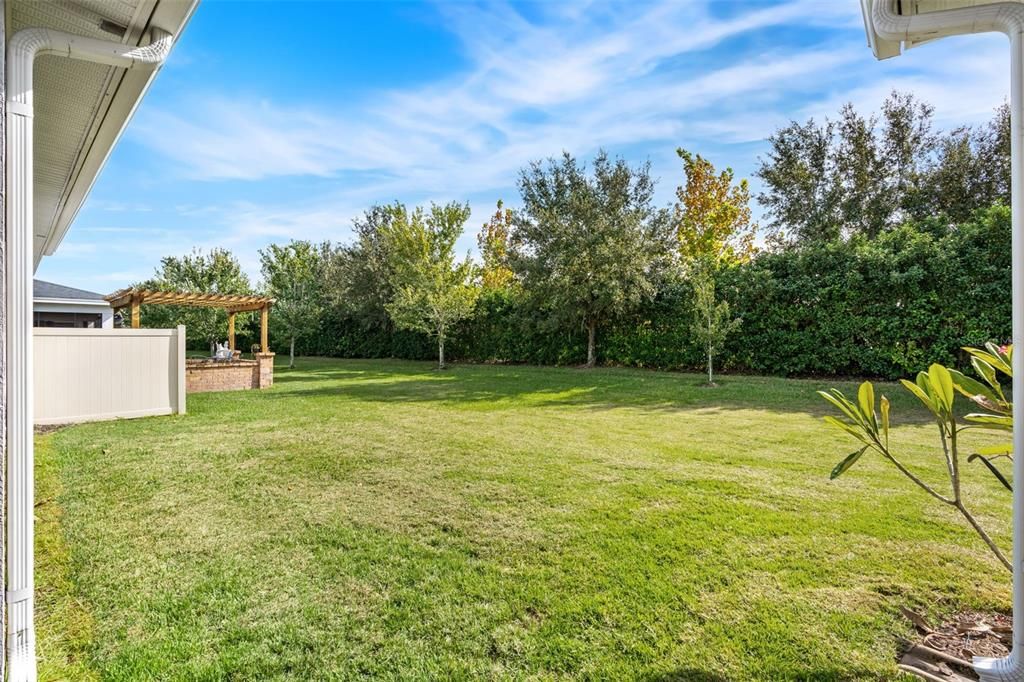 Activo con contrato: $289,900 (2 camas, 2 baños, 1346 Pies cuadrados)