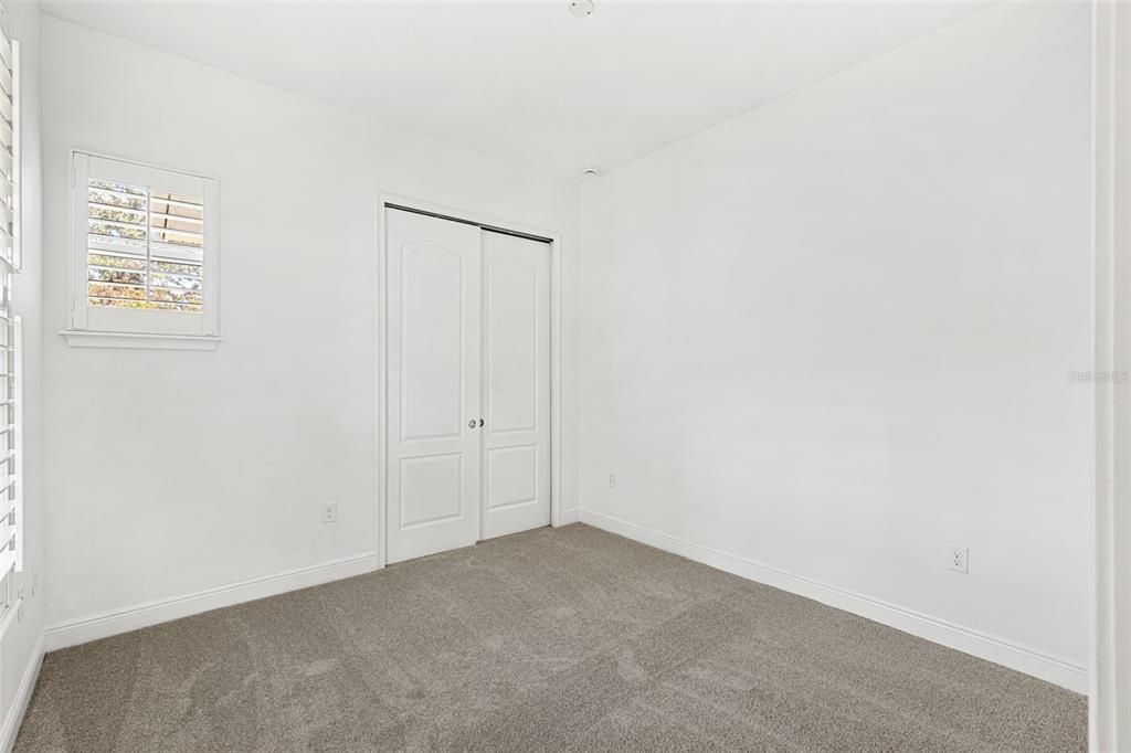 Activo con contrato: $289,900 (2 camas, 2 baños, 1346 Pies cuadrados)