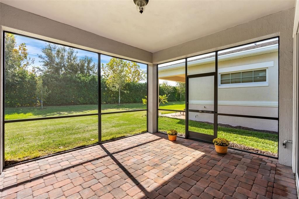 Activo con contrato: $289,900 (2 camas, 2 baños, 1346 Pies cuadrados)