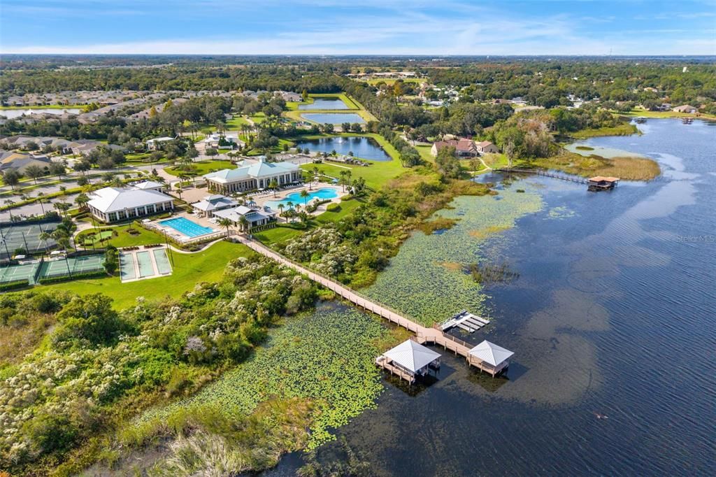 Activo con contrato: $289,900 (2 camas, 2 baños, 1346 Pies cuadrados)