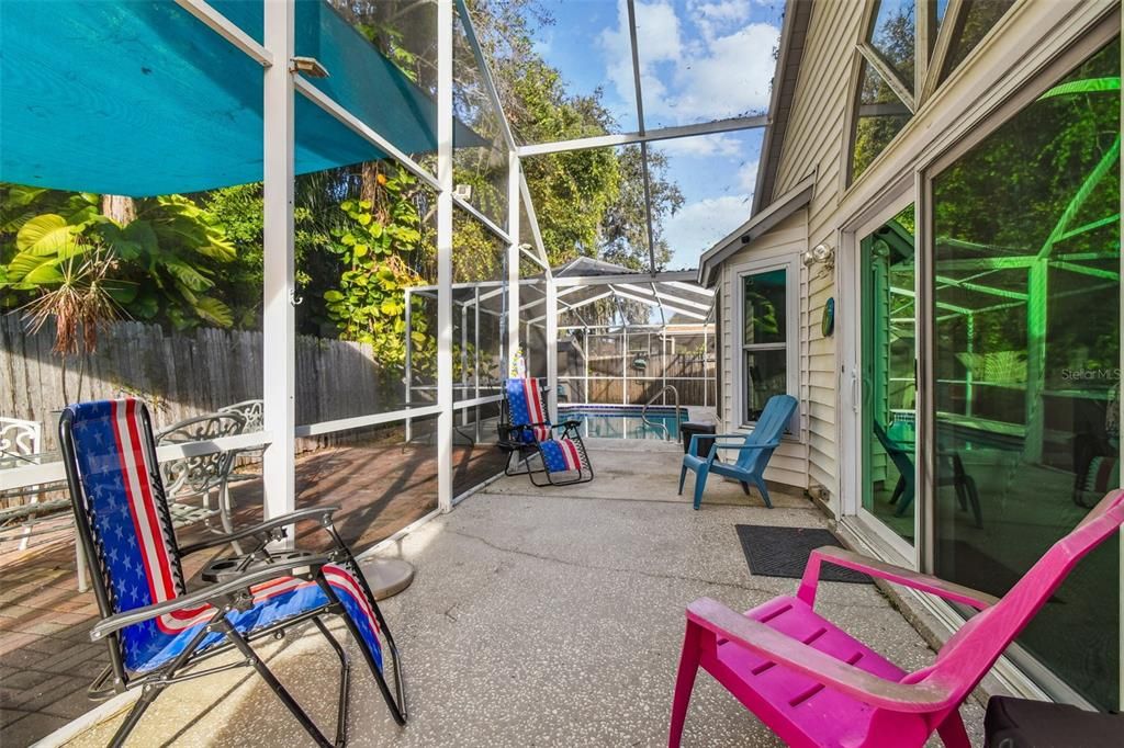 For Sale: $385,000 (3 beds, 2 baths, 1254 Square Feet)