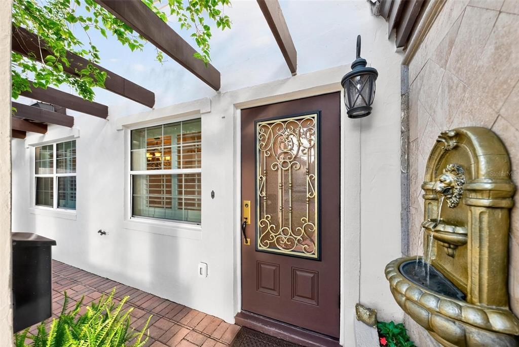 For Sale: $1,098,000 (3 beds, 3 baths, 2197 Square Feet)