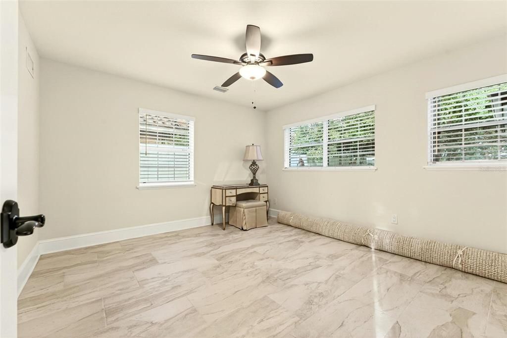 For Sale: $1,098,000 (3 beds, 3 baths, 2197 Square Feet)