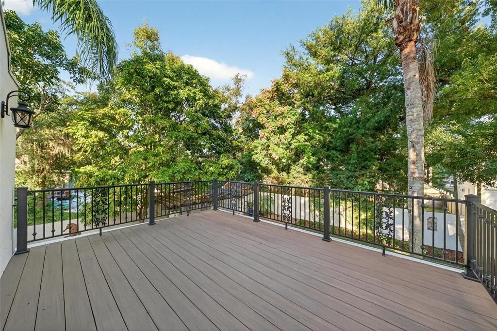 For Sale: $1,098,000 (3 beds, 3 baths, 2197 Square Feet)