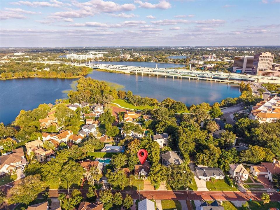 For Sale: $1,098,000 (3 beds, 3 baths, 2197 Square Feet)