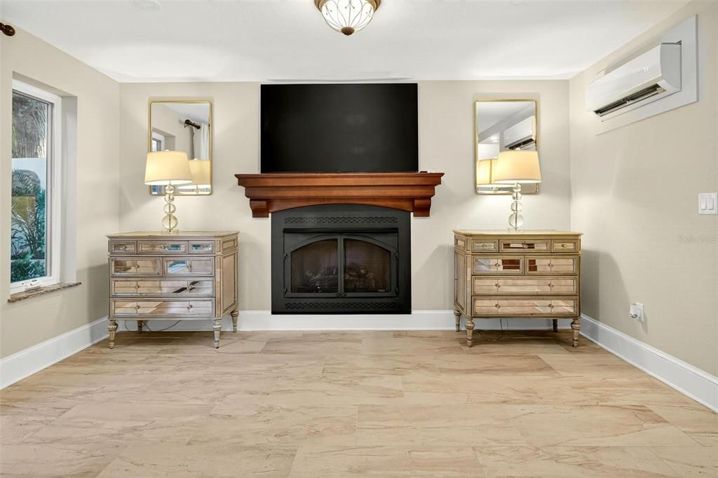 For Sale: $1,098,000 (3 beds, 3 baths, 2197 Square Feet)