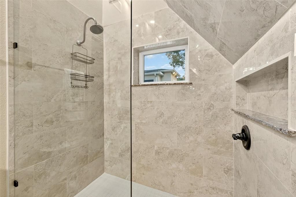 For Sale: $1,098,000 (3 beds, 3 baths, 2197 Square Feet)