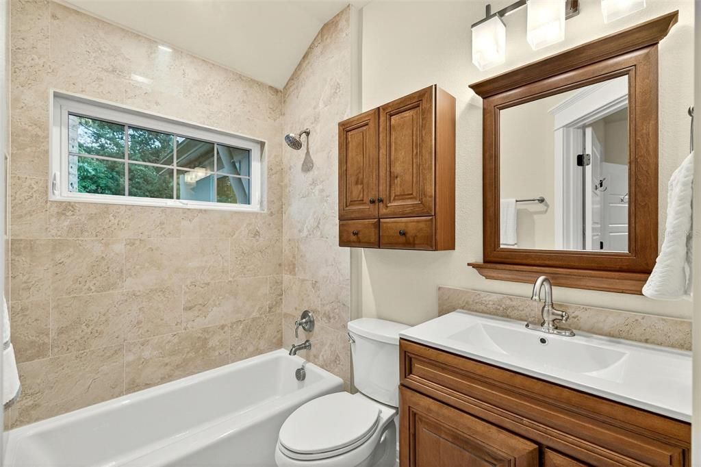 For Sale: $1,098,000 (3 beds, 3 baths, 2197 Square Feet)