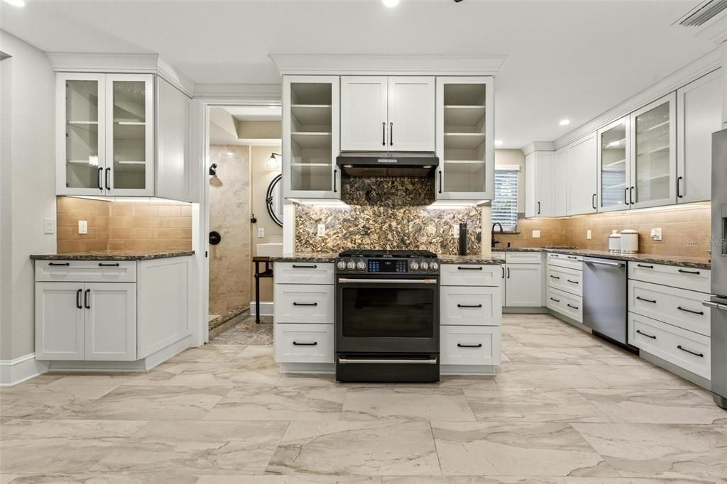 For Sale: $1,098,000 (3 beds, 3 baths, 2197 Square Feet)