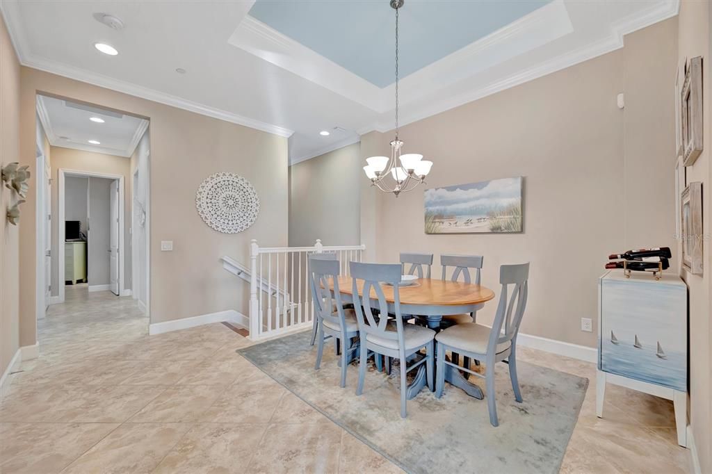 For Sale: $820,000 (3 beds, 3 baths, 1994 Square Feet)