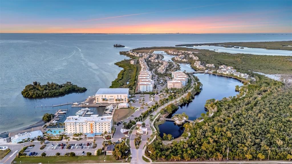 For Sale: $820,000 (3 beds, 3 baths, 1994 Square Feet)