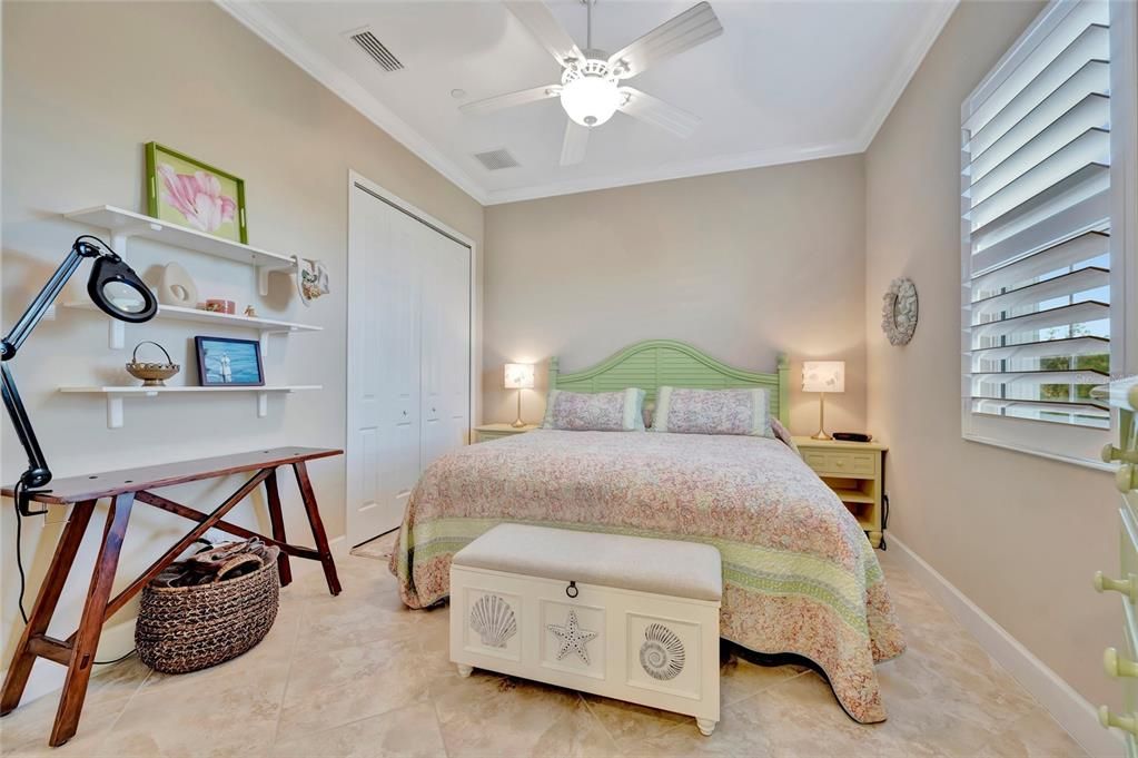 For Sale: $820,000 (3 beds, 3 baths, 1994 Square Feet)