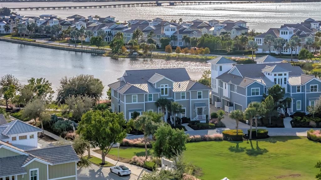 For Sale: $820,000 (3 beds, 3 baths, 1994 Square Feet)