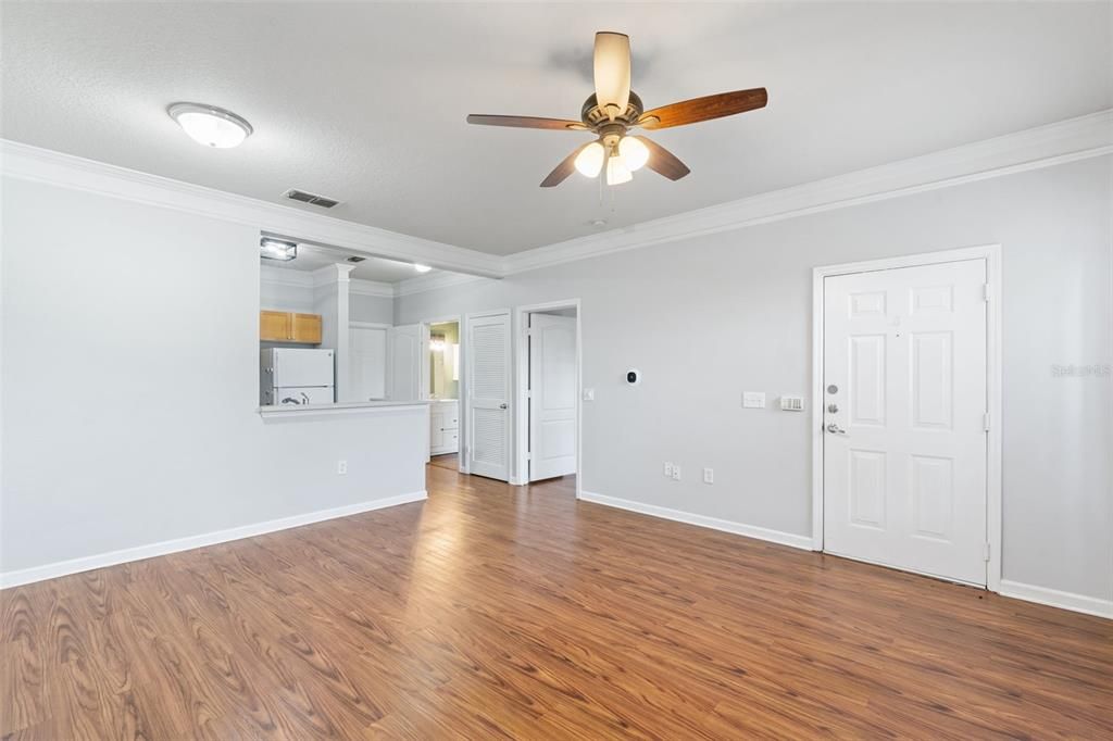 待售: $205,000 (1 贝兹, 1 浴室, 621 平方英尺)