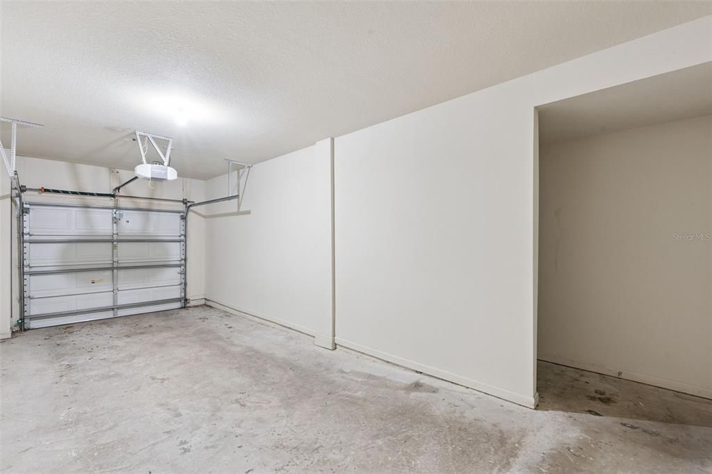 待售: $205,000 (1 贝兹, 1 浴室, 621 平方英尺)