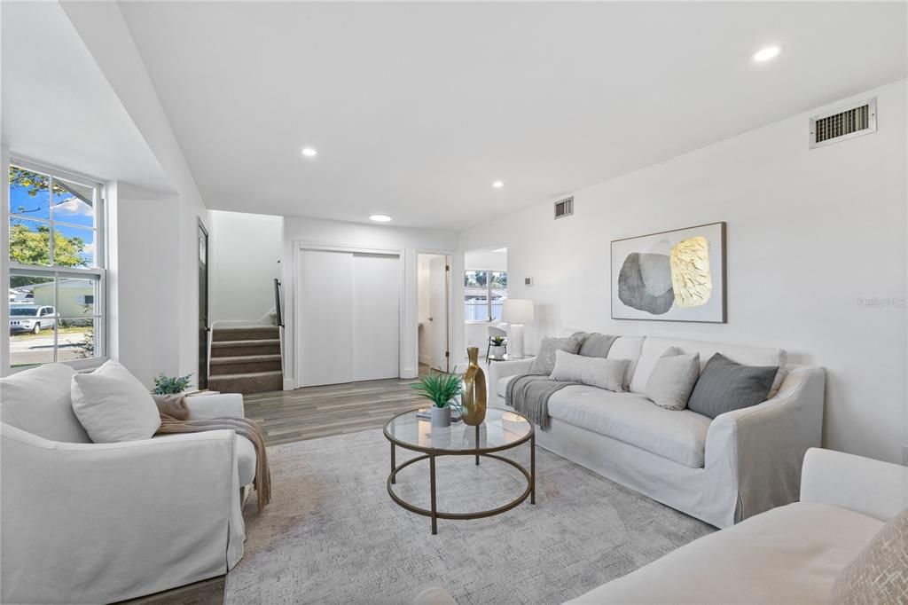 Active With Contract: $649,999 (5 beds, 3 baths, 2782 Square Feet)