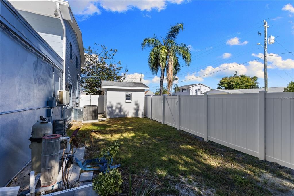 Active With Contract: $649,999 (5 beds, 3 baths, 2782 Square Feet)