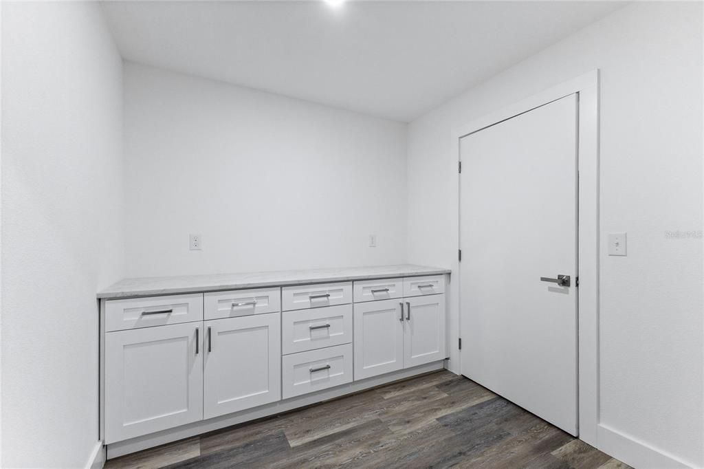 Active With Contract: $649,999 (5 beds, 3 baths, 2782 Square Feet)