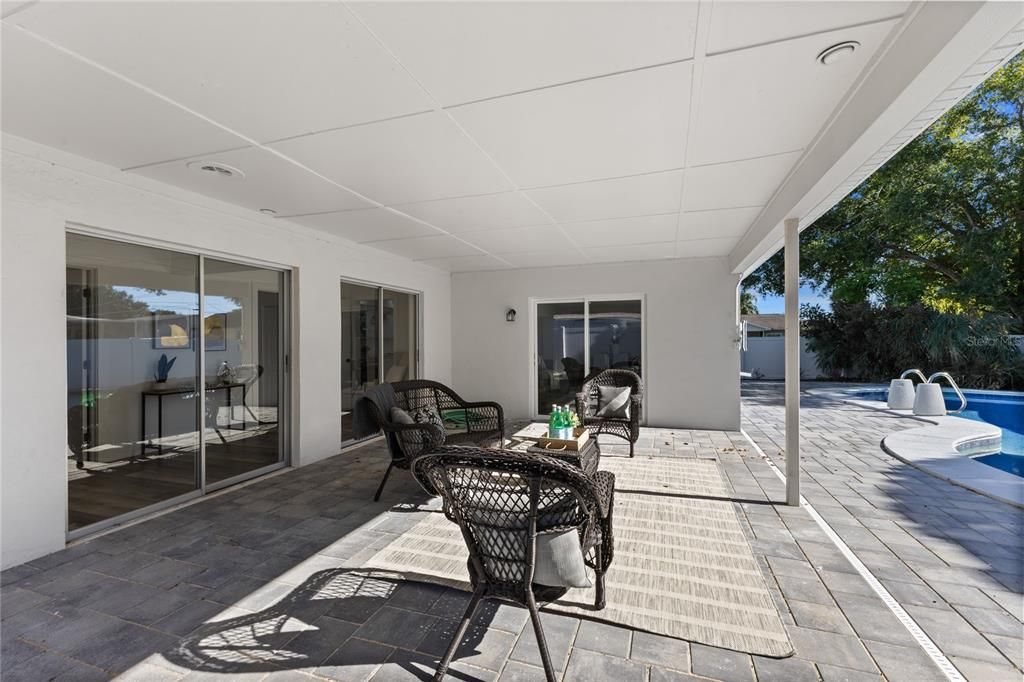 Active With Contract: $649,999 (5 beds, 3 baths, 2782 Square Feet)