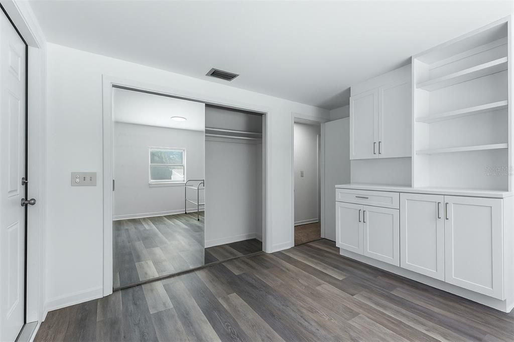 Active With Contract: $649,999 (5 beds, 3 baths, 2782 Square Feet)