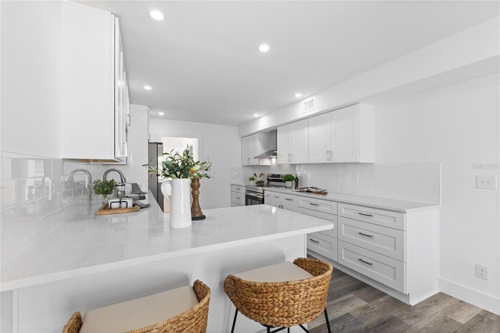 Active With Contract: $649,999 (5 beds, 3 baths, 2782 Square Feet)