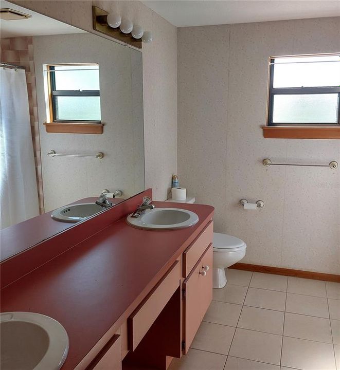 For Sale: $869,000 (3 beds, 2 baths, 2022 Square Feet)