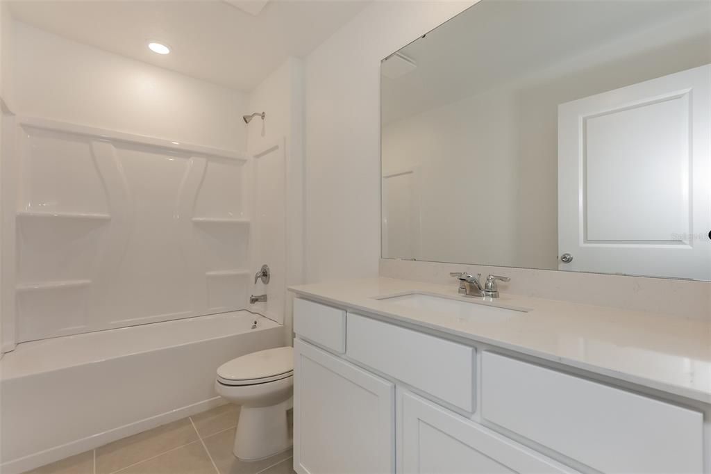 出租: $1,895 (4 贝兹, 2 浴室, 1824 平方英尺)