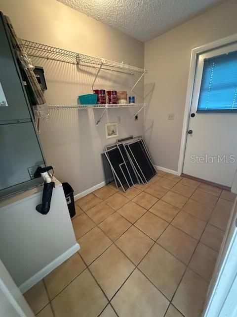 待售: $256,610 (2 贝兹, 2 浴室, 1108 平方英尺)