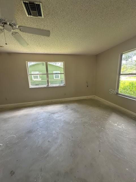 待售: $256,610 (2 贝兹, 2 浴室, 1108 平方英尺)