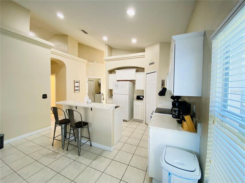 Active With Contract: $2,250 (4 beds, 3 baths, 1942 Square Feet)