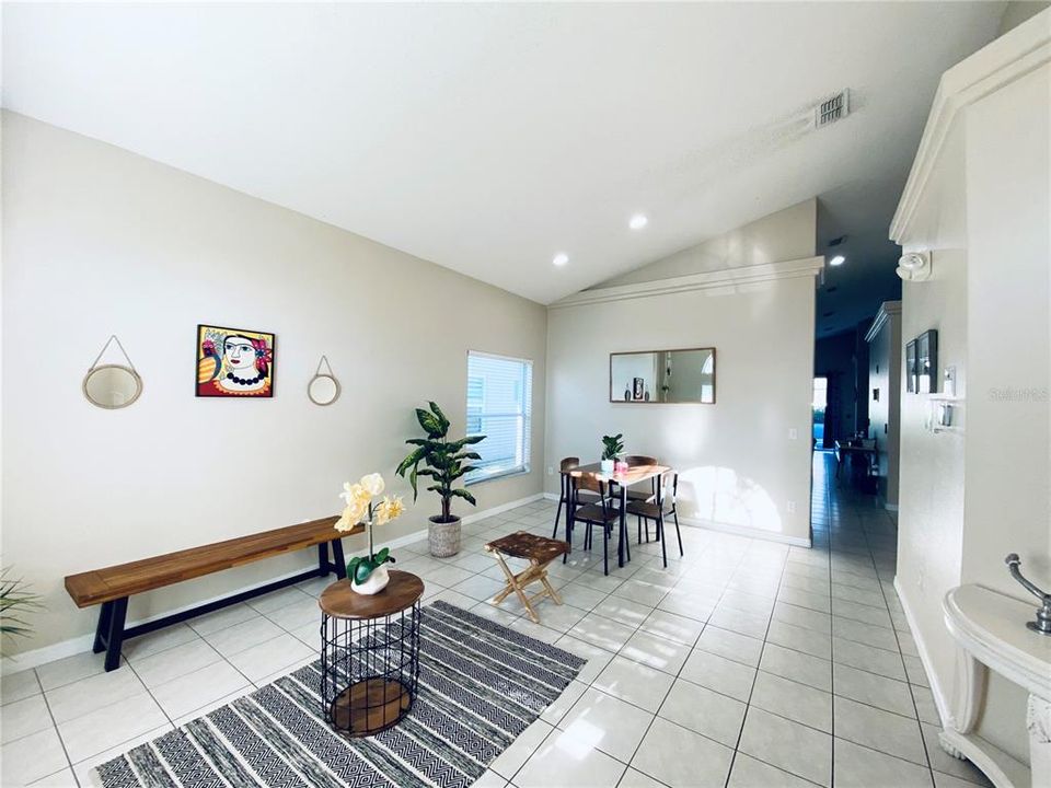 Active With Contract: $2,250 (4 beds, 3 baths, 1942 Square Feet)