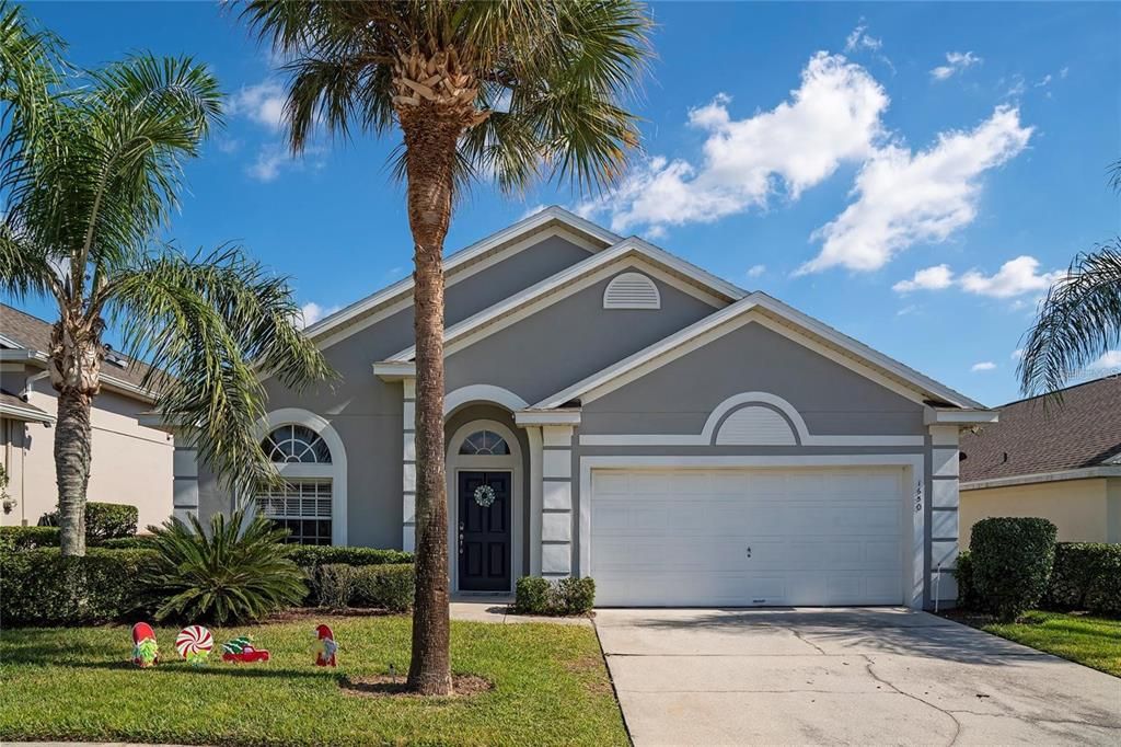 Active With Contract: $2,250 (4 beds, 3 baths, 1942 Square Feet)