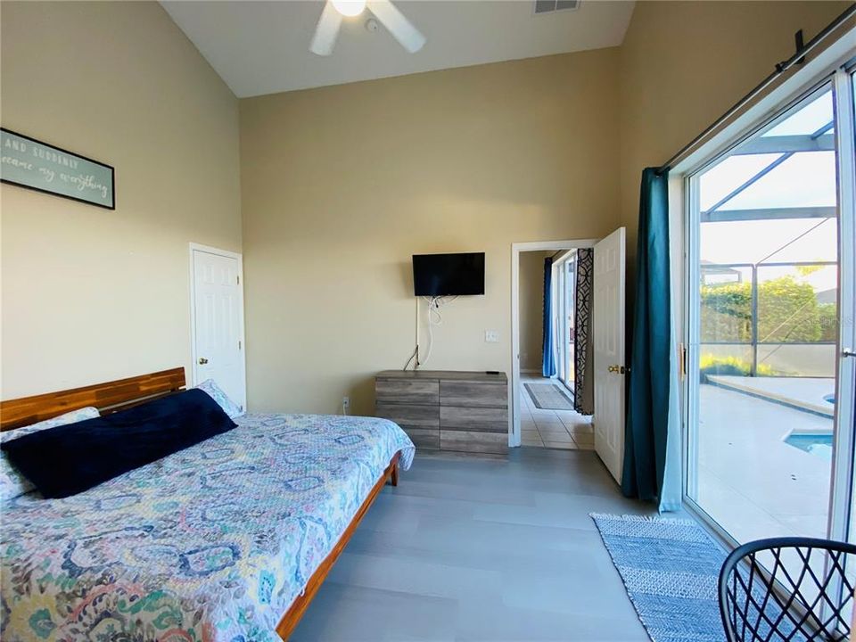 Active With Contract: $2,250 (4 beds, 3 baths, 1942 Square Feet)