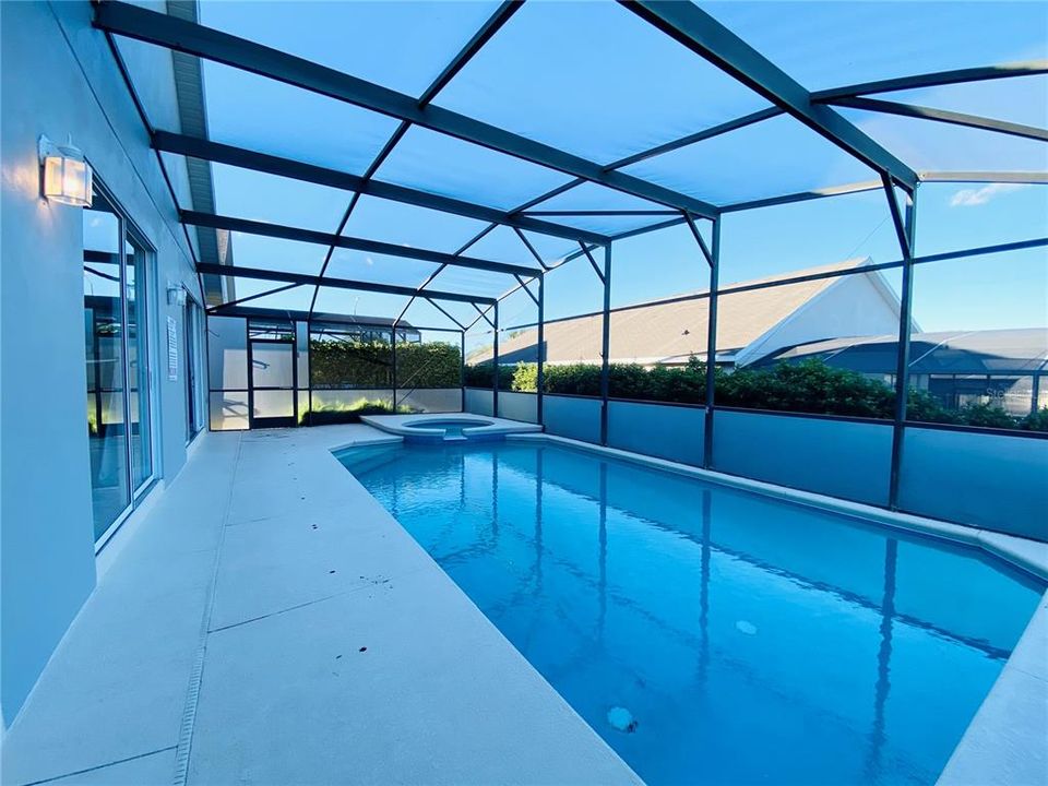 Active With Contract: $2,250 (4 beds, 3 baths, 1942 Square Feet)