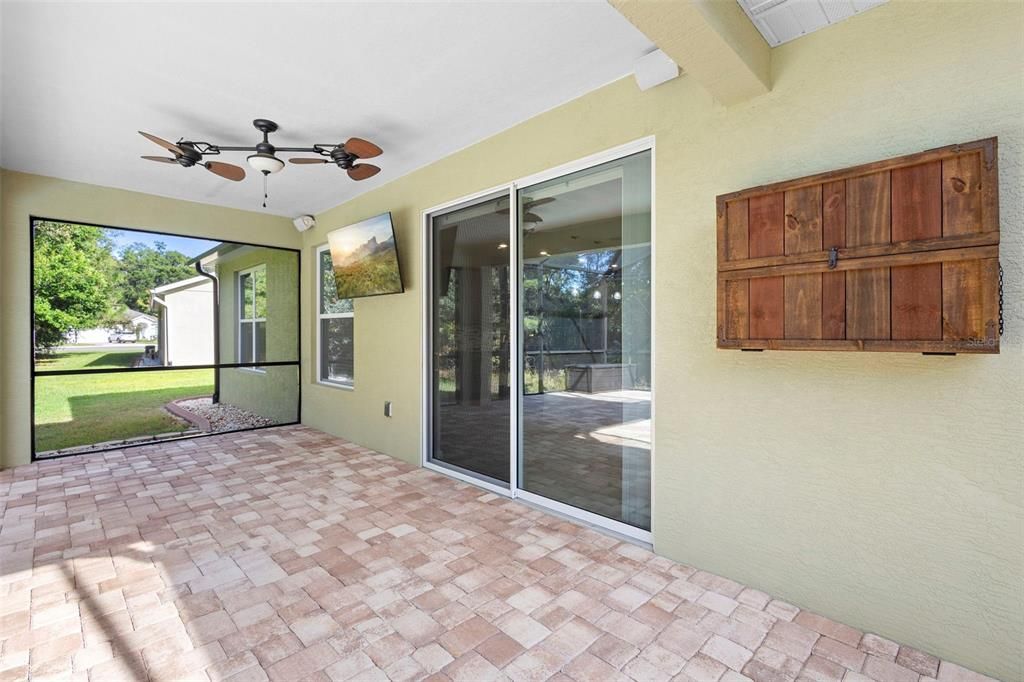 待售: $407,400 (3 贝兹, 2 浴室, 1646 平方英尺)