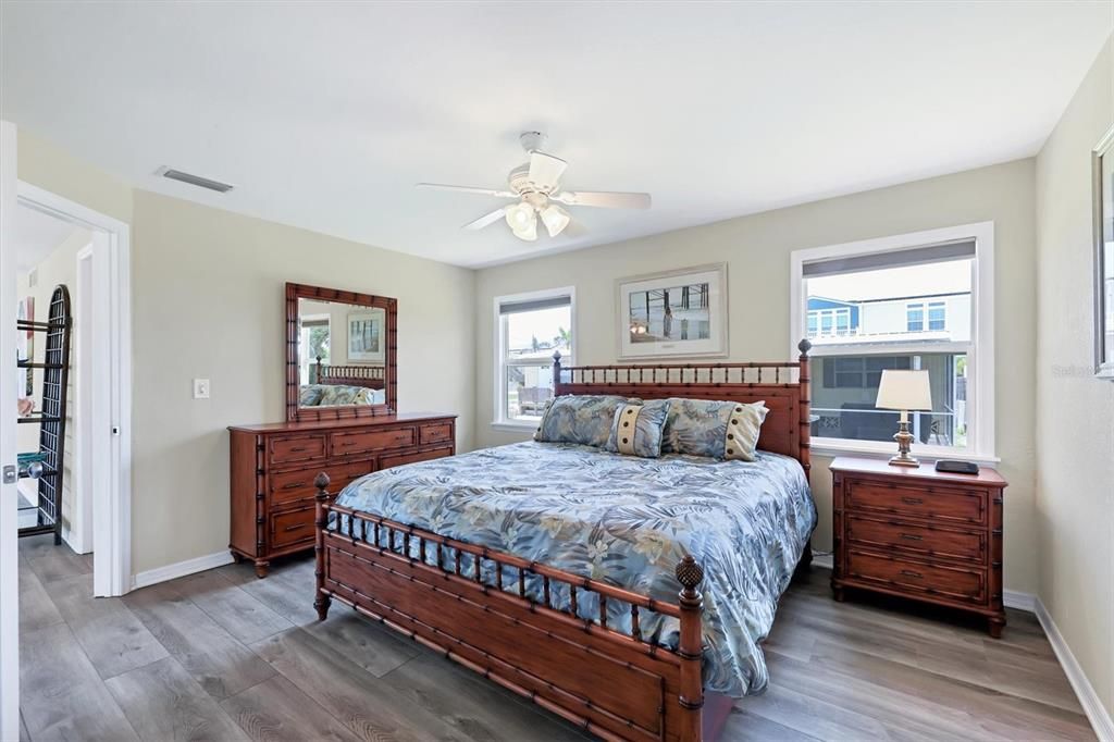 待售: $429,000 (3 贝兹, 2 浴室, 1344 平方英尺)