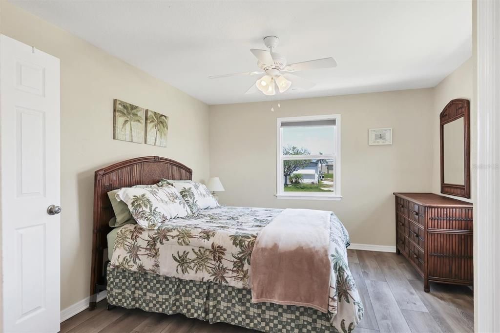 待售: $429,000 (3 贝兹, 2 浴室, 1344 平方英尺)