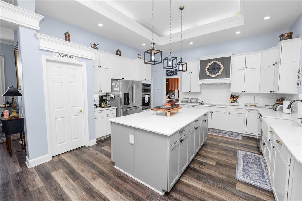 For Sale: $815,000 (4 beds, 3 baths, 3343 Square Feet)