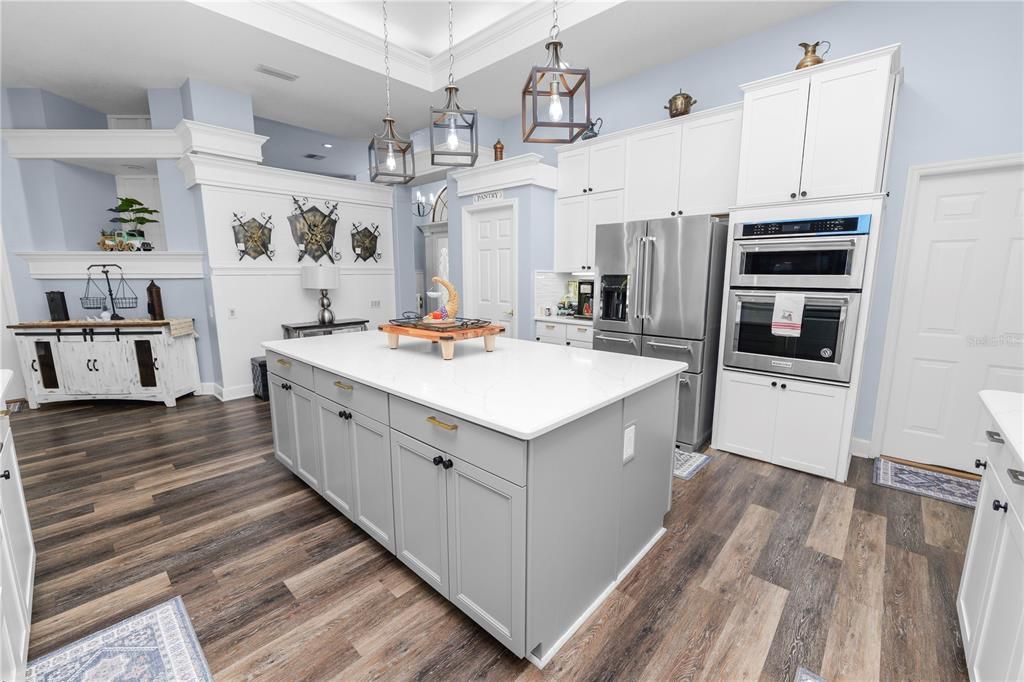 For Sale: $815,000 (4 beds, 3 baths, 3343 Square Feet)