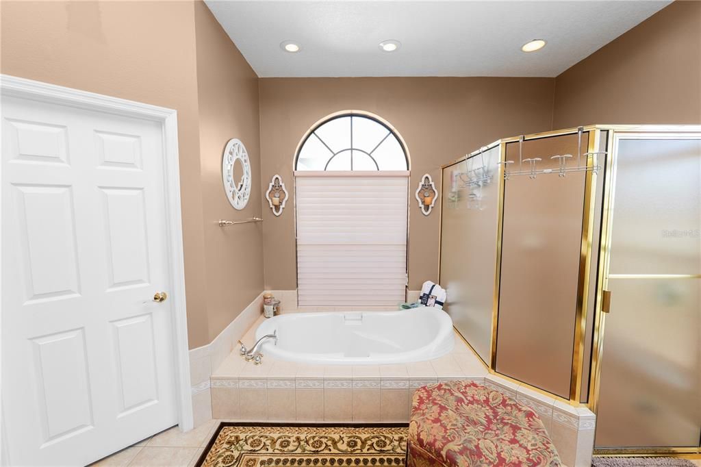 For Sale: $815,000 (4 beds, 3 baths, 3343 Square Feet)