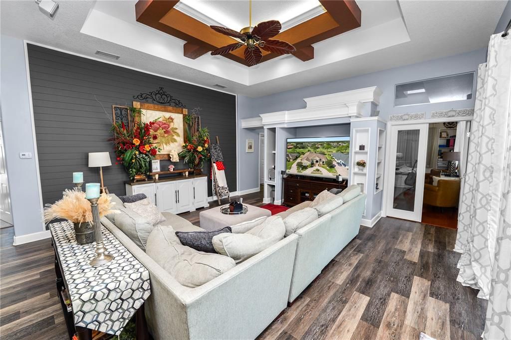 For Sale: $815,000 (4 beds, 3 baths, 3343 Square Feet)