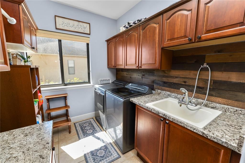 For Sale: $815,000 (4 beds, 3 baths, 3343 Square Feet)