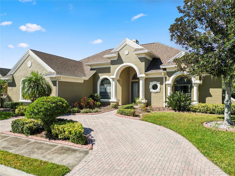 For Sale: $815,000 (4 beds, 3 baths, 3343 Square Feet)