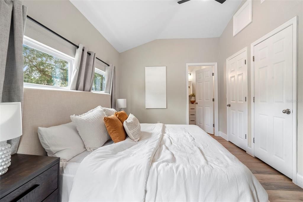 For Sale: $420,000 (3 beds, 2 baths, 1291 Square Feet)