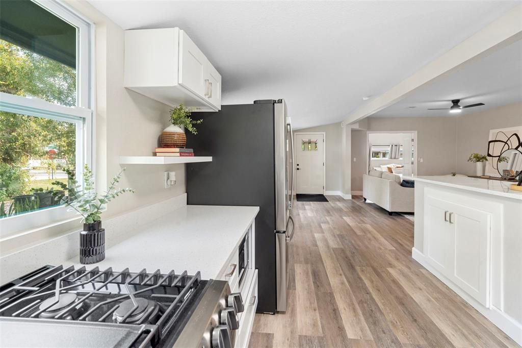 For Sale: $420,000 (3 beds, 2 baths, 1291 Square Feet)