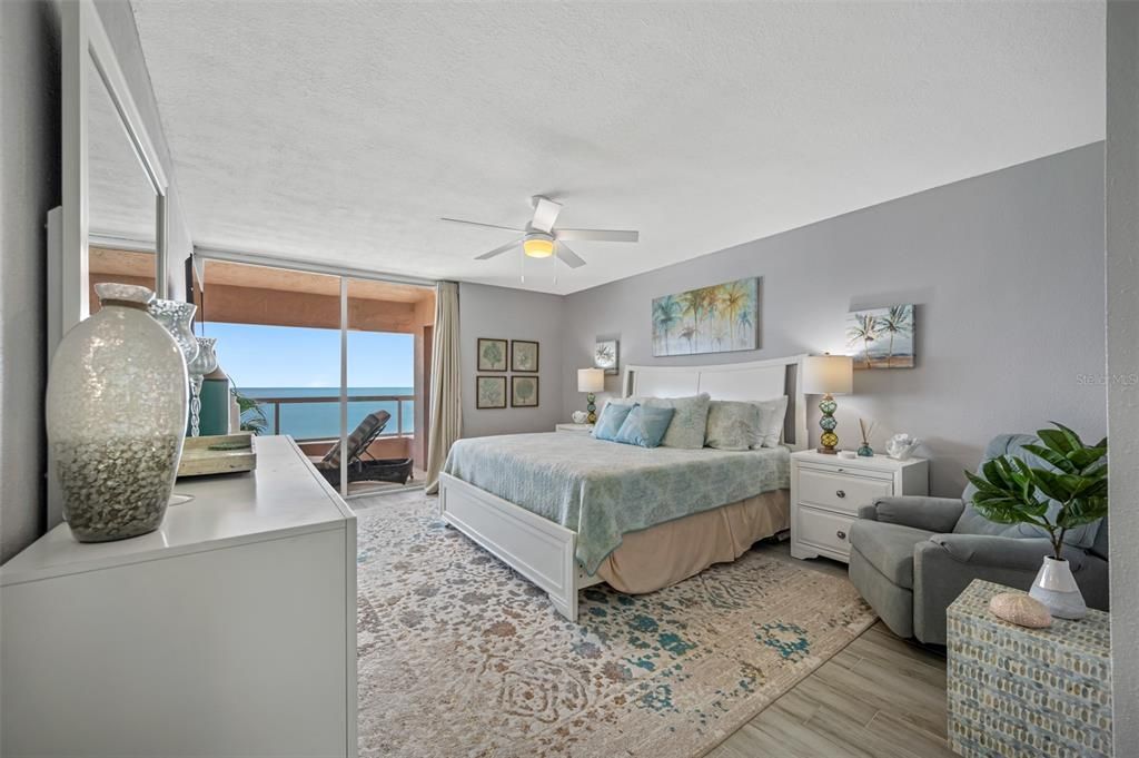 待售: $1,300,000 (2 贝兹, 2 浴室, 1570 平方英尺)