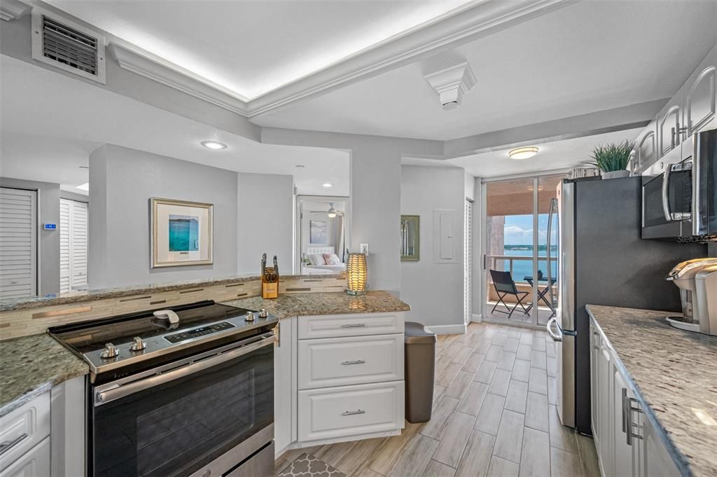 待售: $1,300,000 (2 贝兹, 2 浴室, 1570 平方英尺)